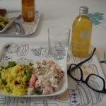 noch ein kleiner Salat im esstisch: Couscous und indische Gurken