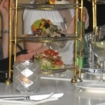 ein dreistöckiger "Turm" gefüllt mit köstlichen Vorspeisen - das bestellen wir nächstes Mal!