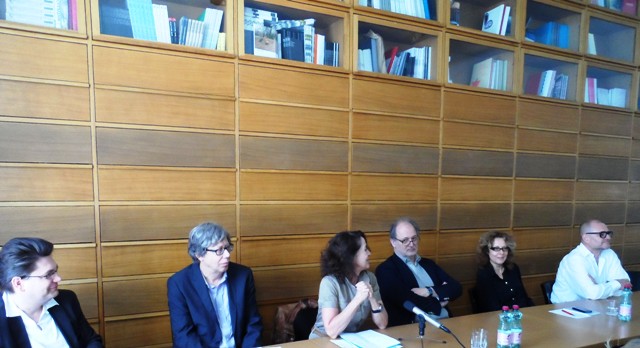 die Pressekonferenz, die KuratorInnen und der Direktor der Secession