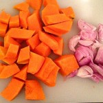 Charlotten und Kürbis schneiden