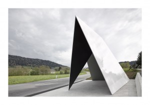 BUS:STOP Krumbach Unterkrumbach Süd. Architektur / Entwurf: Architecten De Vylder Vinck Taillieu; Architektur / Ausführung: Thomas Mennel 02.jpg, 6 MB © Adolf Bereuter