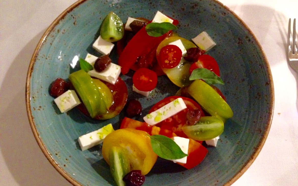 Tomates de couleur / basilic citron / feta - kekinwien.at