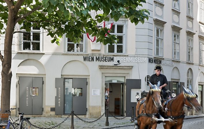Uhrenmuseum Aussenansicht Foto 01 Hertha Hurnaus (c) Wien Museum