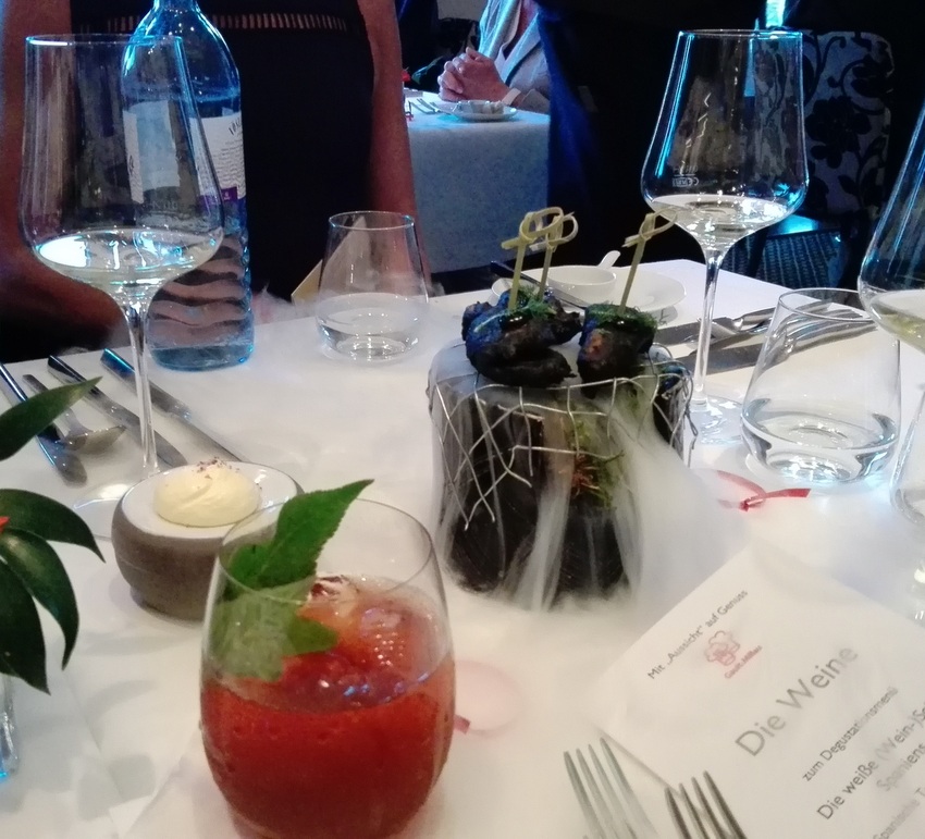 Der Hauscocktail des Schick von Falco Torini - kekinwien.at