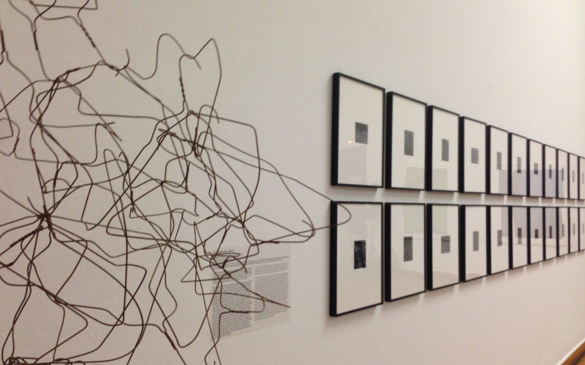 Ausstellungsansicht James Welling, rechts: Aluminium Foul (1980-81),Foto (c) Andrea Pickl - kekinwien.at Ausstellungsansicht James Welling, rechts: Aluminium Foul (1980-81),Foto (c) Andrea Pickl - kekinwien.at