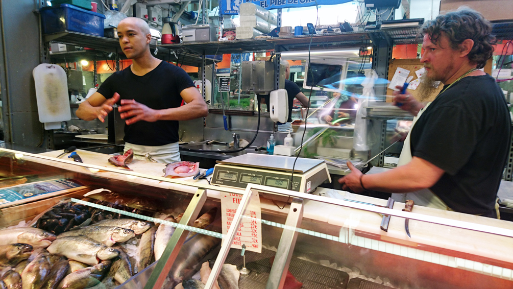 Es gibt Fisch! Auf dem Markt in Helsinki - kekinwien.at