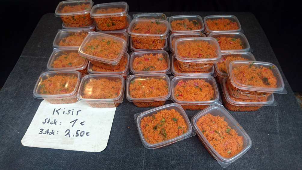 Kisir, auf dem Markt in Berlin- kekinwien.at