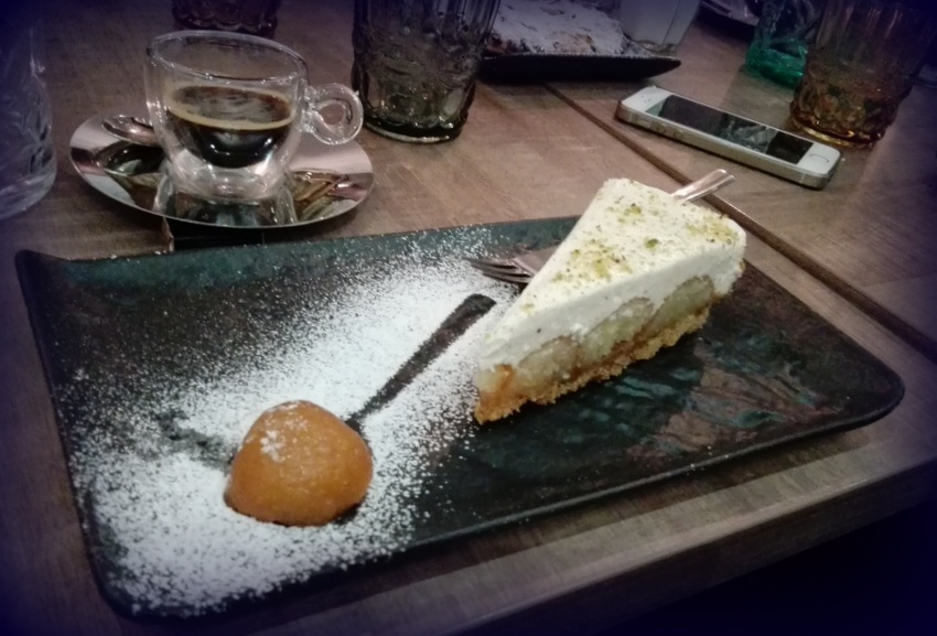 Gulab Jamun Cheesecake, Bild (c) Claudia Busser - kekinwien.at Gulab Jamun Cheesecake, Bild (c) Claudia Busser - kekinwien.at