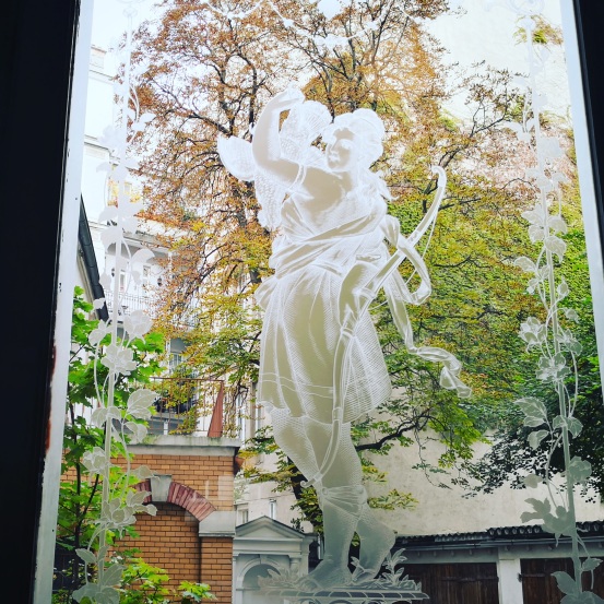 Fenster zum Hof im Sigmund Freud Museum neu, Stiegenhaus, Foto (c) Andrea Pickl -kekinwien.at